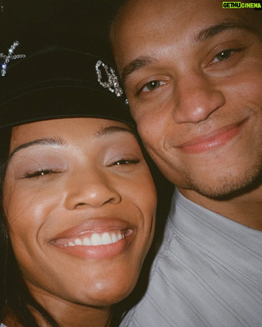 Quen Blackwell - 567K Likes - Ladies and gentlemen I have officially met my match... AND HIS NAME IS TYRIQ WITHERS 🏈 🎥  @tyriqwithers 
This may just be the most tweaked out you’ll ever see me on camera, and thats REALLY saying something considering my digital footprint.
Tyriq... you are LITERALLY soul brother. I love you. Thank you for being insane with me. 
FSC ft. TYRIQ WITHERS IS OUT NEOWWWW

@feedingstarvingcelebs