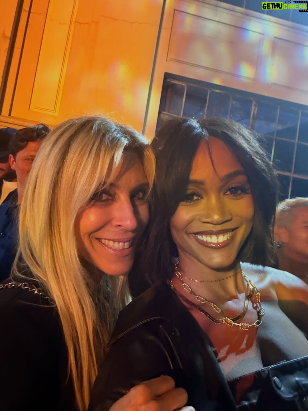Rachel Lindsay - 11.1K Likes - SB LX Mantra: Debí Tirar Más Fotos