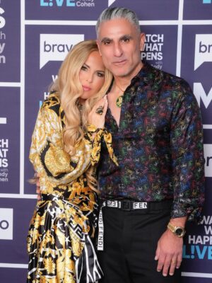 Rachel Zoe Instagram - Did you see last nights episode of @bravowwhl ? So much fun hanging with my friend @bravoandy and my new friend @rezafarahan ✨ 

📸 Charlie Sykes