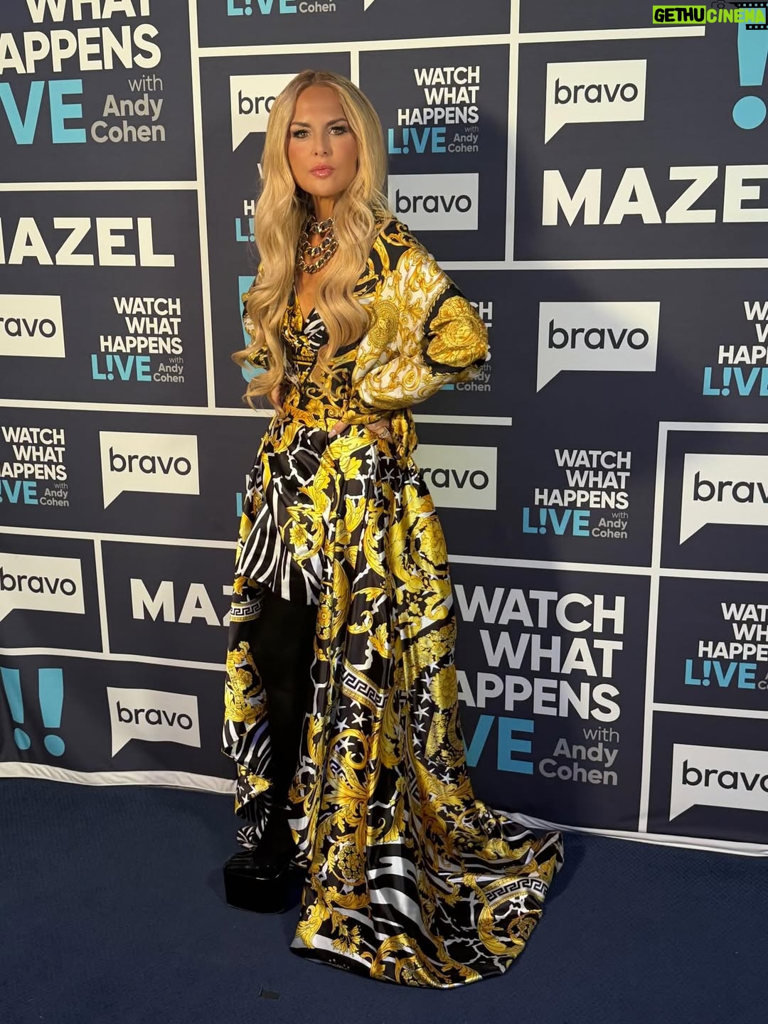 Rachel Zoe - 34.8K Likes - Did you see last nights episode of @bravowwhl ? So much fun hanging with my friend @bravoandy and my new friend @rezafarahan ✨ 

📸 Charlie Sykes