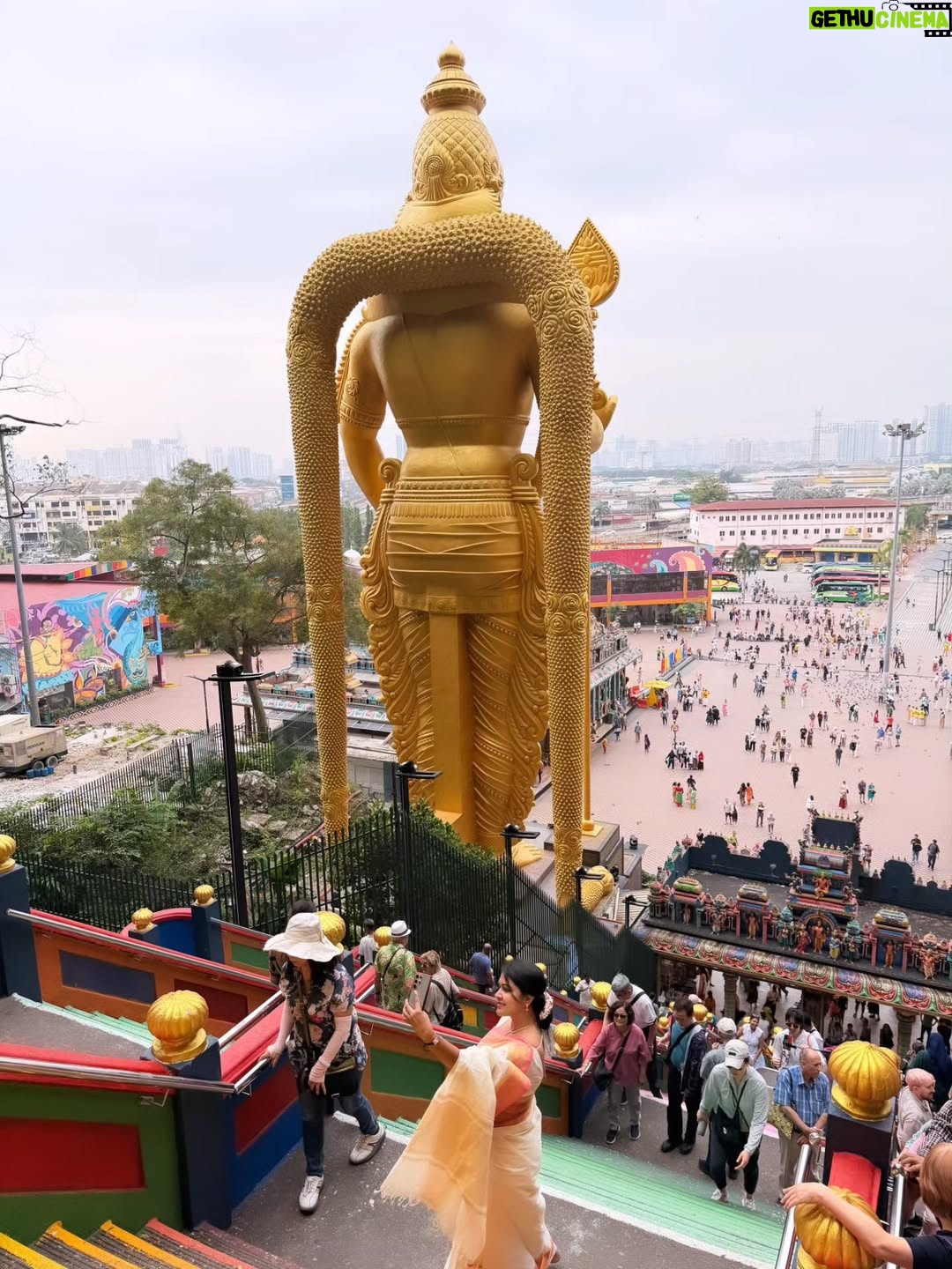 Rachitha Mahalakshmi - 100.9K Likes - 🦚kandan unai kana dinam oddi varuvaeno......✨️
😇😇😇😇😇😇
#battucaves
#battumurugan