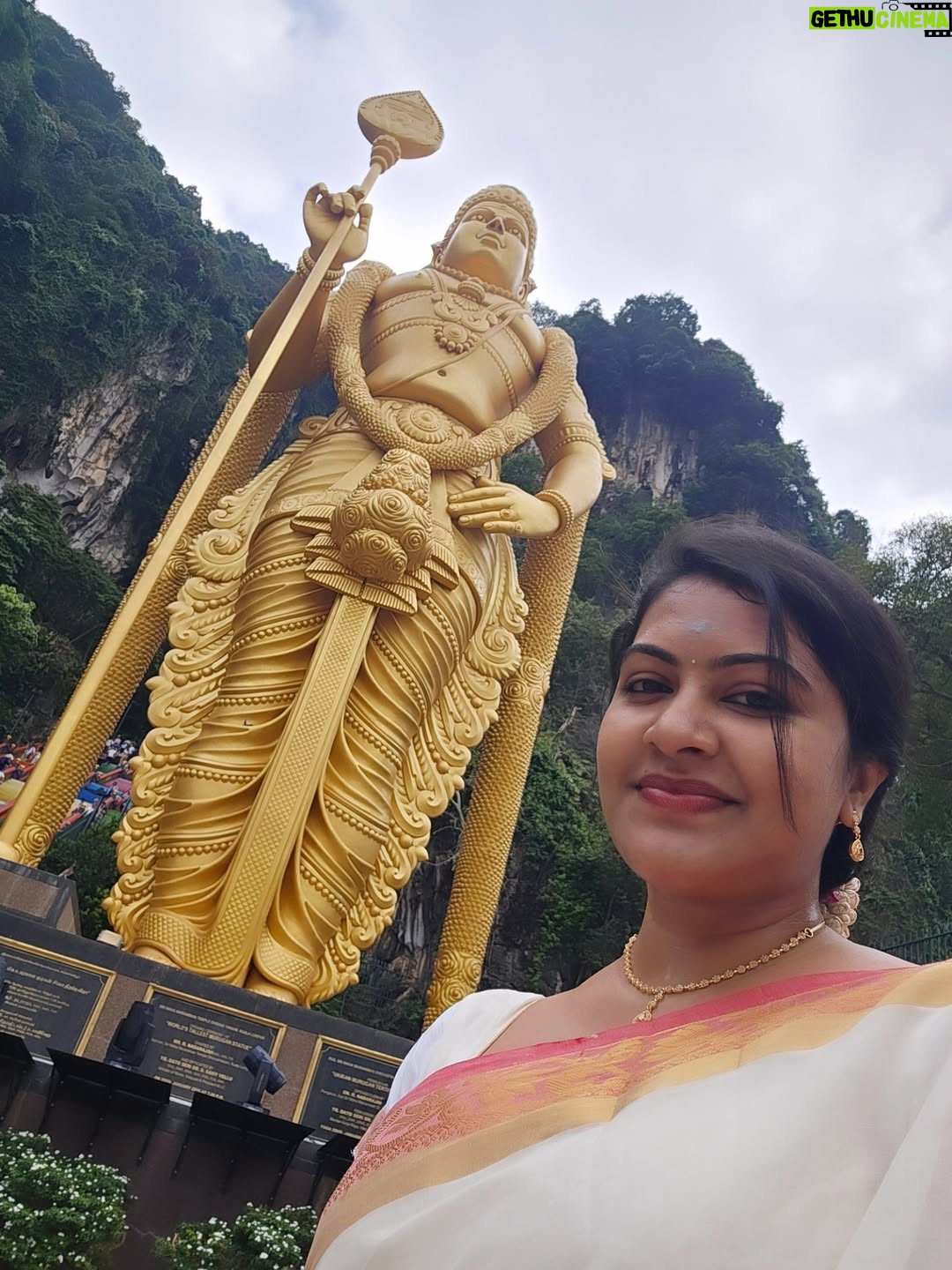 Rachitha Mahalakshmi - 100.9K Likes - 🦚kandan unai kana dinam oddi varuvaeno......✨️
😇😇😇😇😇😇
#battucaves
#battumurugan