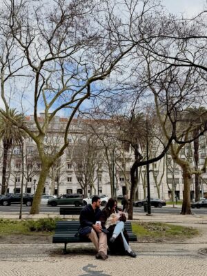 Rafa Kalimann Instagram - Lisboa.. do jeito mais especial de todos 🤍🇵🇹 

@tivoliavenidaliberdade 
@franciscaprpereira