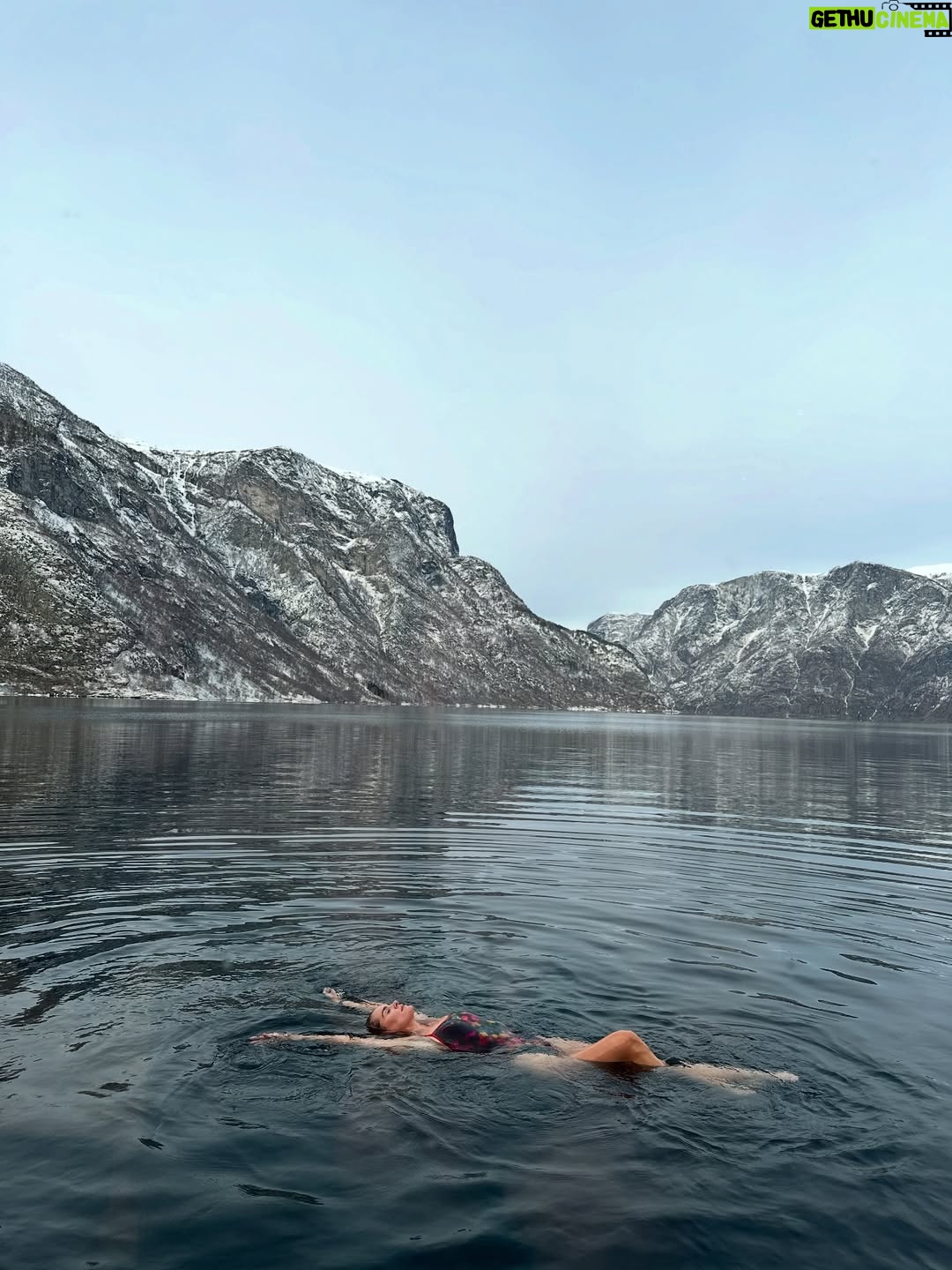 Ragga Ragnars - 23.6K Likes - A breathtaking view from @fjordsauna 🫶🏻 what a day we had! Thank you @fjordsauna #fjordsauna #norway #sauna #openwaterswim #nofilter