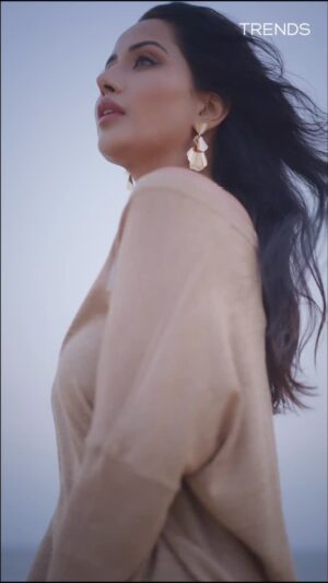 Raiza Wilson Instagram - Crashing celebrations in bold textures, killer fits, and effortless glam by TRENDS 🖤✨
Bold fits, glam vibes, and party-ready silhouettes — now even easier to say yes to ✨🛍️
Show up. Stand out. Steal the spotlight 🖤💃
#TRENDSPartyCrashers #TRENDS #EndOfSeasonSale
#PartyWear #OOTDIndia StyleReels reels trending 🖤💃