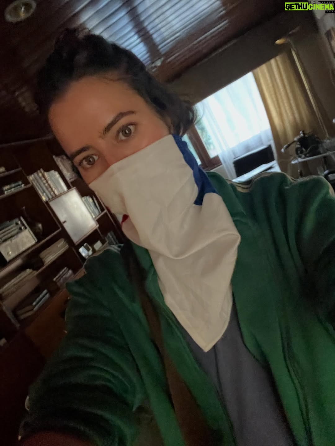 Rami Herrera - 6K Likes - La Chiqui
“Vencer o Morir”

Cuarta Temporada de #LaPrimeraVez en @netflixcolombia 
Capítulo: Ideario Feminista 

Gracias por este encuentro revolucionario @monibotero ✨
Gracias @rafazea por ser compañero de este viaje corto pero valioso ✌🏽