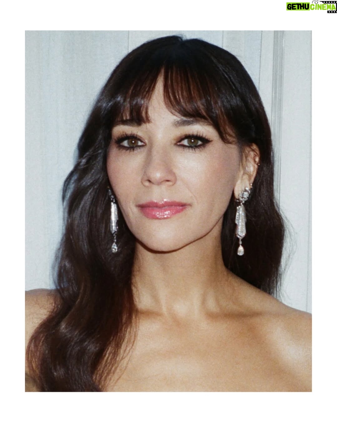 Rashida Jones - 67.8K Likes - @goldenglobes 2026. Nominated, reunited and celebrating friends. I won the night!

Gown: custom @dior
Jewelry: @boucheron 
Styling: @bradgoreski @clarke_johnson 
Hair: @eddie_cook
Makeup: @jamiemakeup
Nails: @miwanails 
Tailoring: @lubastailoring