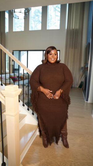 Raven Goodwin Instagram - Closing out Black History Month with nourishment and ease.
Make these lettuce wraps…. when it’s healthy, you can have more wine. Girl Math. 🥒🥕🥬 🍷 #weneedalongermonth 

Comment GINGER below to receive a DM with the link to this post on my LTK ⬇ https://liketk.it/5Wv7g #ltkfoodie #ltkplussize

🎥 @chopituppee_prod 
Creative director @camillejcreates 
Dress @fashionnovacurve 
Hair @shopshecurls @ckimstylez 

#lettucewraps