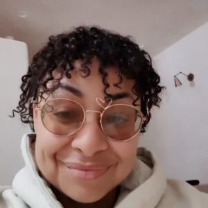 Raven-Symoné Instagram - @e_scizorhands thank you for this jumpstart. Xx.  Music @in.iko the 🖊️…. Let’s get to it.