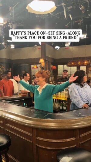 Reba McEntire Instagram - Back with my friends tonight!
#HappysPlace RETURNS this evening at 8/7c on @NBC 🍻
