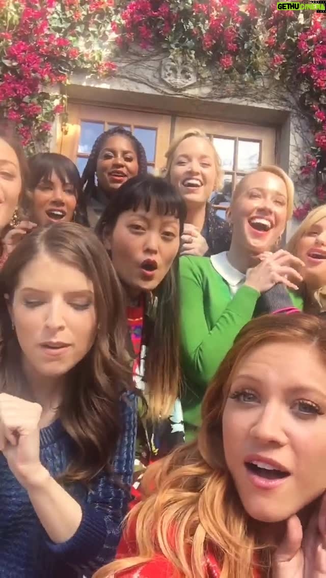 Rebel Wilson - 798.1K Likes - Happy Thanksgiving Week everyone! Love these pitches!