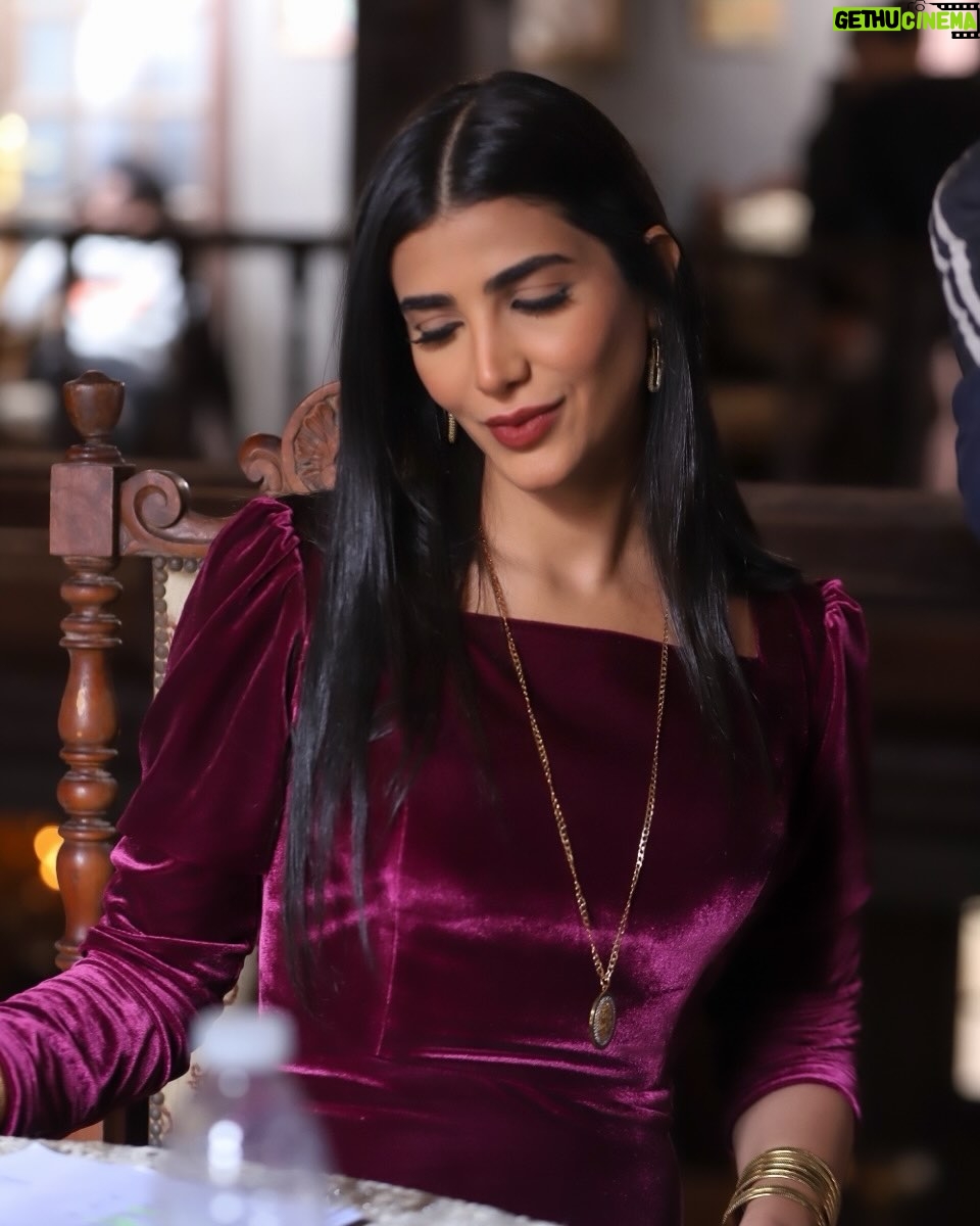 Reem Samy - 13.8K Likes - النهاردة هتقابلوا شخصية جديدة قريبة لقلبي 💙
هِمّة الجوهري في مسلسل "علي كلاي"
إنتاج سينرجي – تامر مرسي
إخراج محمد عبد السلام 
كل سنة وأنتم طيبين 🤍🤍🤍