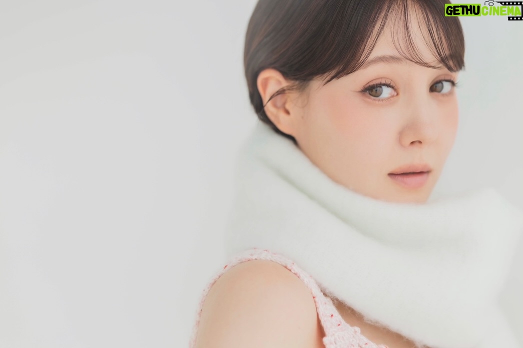 Reina Triendl - 213.4K Likes - お腹に小さな命を授かりました♡

秋ごろからたくさんお散歩したり、まったり料理を作ったり…とにかくゆっくり過ごしていました🍂

今は出産を目前に控え、ドキドキしていますが、あたたかく見守っていただけたらうれしいです☺️

明日発売のたまごクラブ
ぜひ見てください🐣

I'll be a mom soon💕