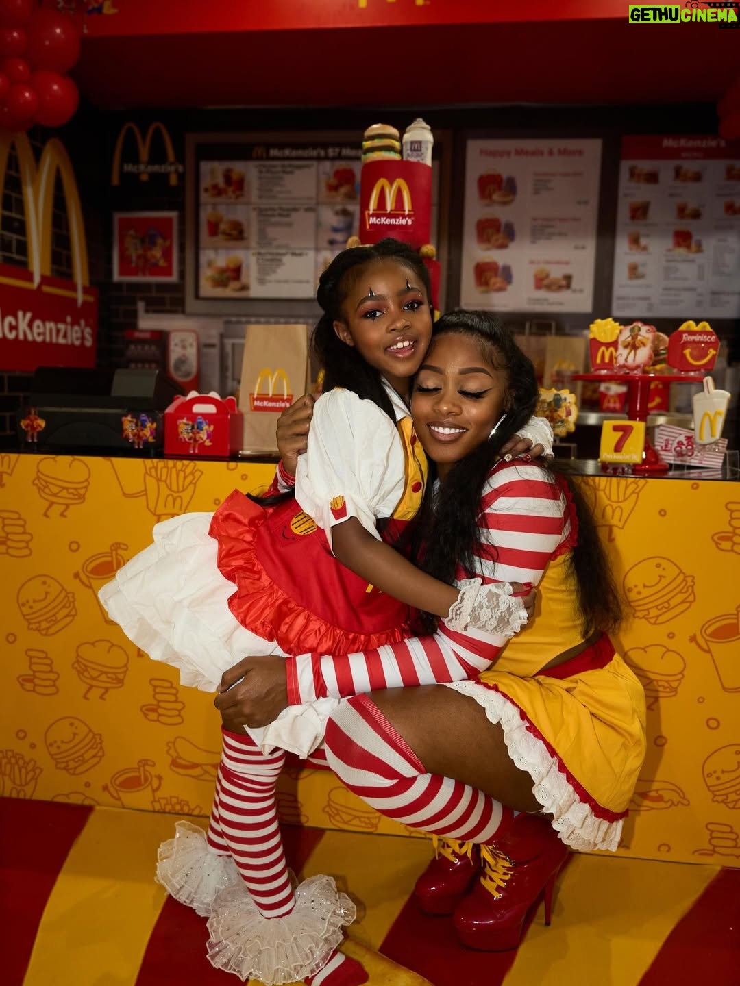 Remy Ma - 208.9K Likes - My sweet baby, my “Golden Child” my mini-me @ReminisceMacKenzie turned 7! I love her so much!
Every year since her 1st birthday party me & my close friend- who I love & stress out so much- MIMI from @nevaehleheventsandweddings start planning and ordering customs for her bday MONTHS in advance - & as usual …
The party was amazing and my baby was SOOO happy. 
She thanked me so many times and had real tears in her eyes when she finally saw her party. Y’all, I literally almost died having her and I try my best to raise her a certain way. All she knows is LOVE and I plan to keep it that way; I want her to be a KID for as long as possible! 🥰 THAT is why I do all I do. She don’t need to know the world is 💩 just yet. Shout out to all the moms that sacrifice to keep a smile on their babies faces🥰🙏🏾
Sidebar: she has clip ins and face paint makeup cuz it’s a PARTY relaxxxxx… thank u to her mua @koreankandy her hairstylist @sandras_luxurystudio and her custom dress maker @officialkikiboutique 
📸by @danielvasquezphotos ( HER photographer lol)
Double Sidebar: Her name is Reminisce MacKenzie … but we call her Mac, KenzieGirl,  Remy, Rem, Mackie, Kenz , KenzBenz, Benzie, and few other variations of her first and middle names… she also has specific names from certain relatives😩… SHE will tell you her name is Kenzie if u ask her tho🤷🏽‍♀️ She’s the boss😘
For more pics & deets bout the party check her page #Reminisce #Remy Ma