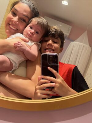 Renata Silveira Instagram - O final de semana foi de muita torcida pelo irmão na primeira competição do ano. 🥳