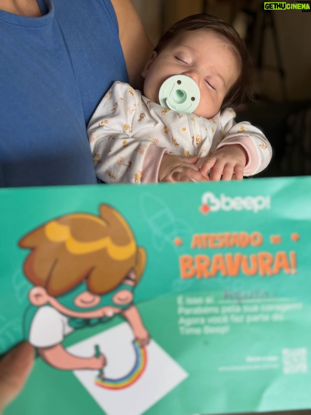 Renata Silveira - 406 Likes - Hoje foi dia de prevenção por aqui! 

A @beepsaude sempre vem vacinar a Rafa com todo cuidado e segurança! Dessa vez, fizemos o pacote Meningites B   ACWY. 

O agendamento é todo digital, e o atendimento é cheio de carinho e praticidade. E eles aceitam mais de 40 planos de saúde! 

Está em dia com as vacinas dos seus pequenos? Use meus cupons: 

✅RESILVEIRA - 15% off em exames e 5% off em vacinas 
✅RESILVEIRA50 - R$50 de desconto na primeira compra
✅MENINGO130BEEP – R$130 OFF no pacote Meningites (ACWY   B)