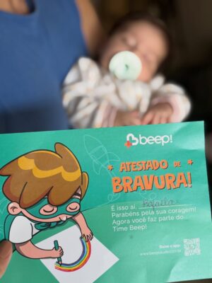 Renata Silveira Instagram - Hoje foi dia de prevenção por aqui! 

A @beepsaude sempre vem vacinar a Rafa com todo cuidado e segurança! Dessa vez, fizemos o pacote Meningites B   ACWY. 

O agendamento é todo digital, e o atendimento é cheio de carinho e praticidade. E eles aceitam mais de 40 planos de saúde! 

Está em dia com as vacinas dos seus pequenos? Use meus cupons: 

✅RESILVEIRA - 15% off em exames e 5% off em vacinas 
✅RESILVEIRA50 - R$50 de desconto na primeira compra
✅MENINGO130BEEP – R$130 OFF no pacote Meningites (ACWY   B)