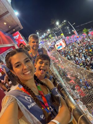 Renata Silveira Instagram - 2027 a gente tá lá de novo 🥹🥳 #ssa