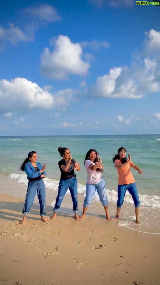 Rhema Ashok - 3.4K Likes - That was our celebration dance after a successful seminar in Ramnad with my team girls 😎✨

@rhemas_bellezza_atelier