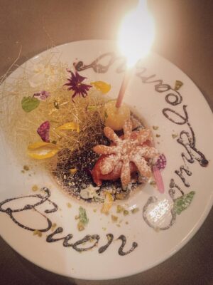 Riho Yoshioka Instagram - お祝いメッセージと応援コメント下さり、
ありがとうございます🍓
ここから何ができるか、どのくらい頑張れるのか、
自分との本当の戦いが始まった感じがしています。
兎にも角にも誠実さとユーモアを持ってこの1年もお届け致します🍰
何でも挑戦だー！！！持ってくれ、体力！