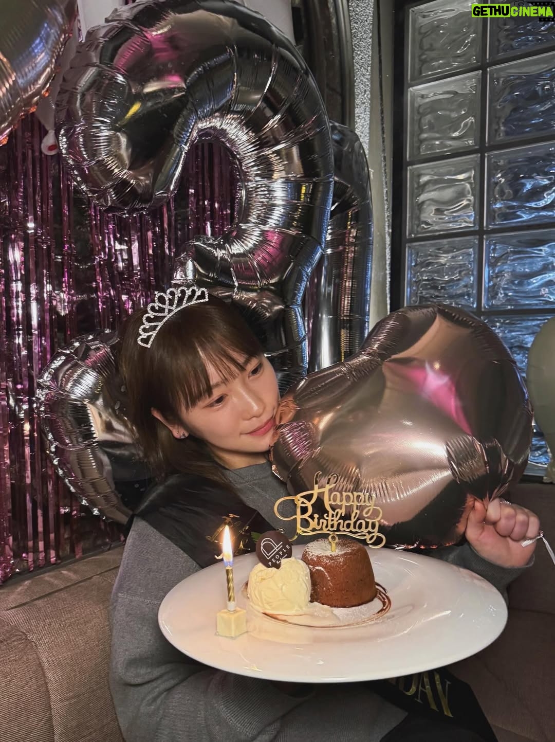 Rina Kawaei - 47.4K Likes - 31歳になりました☺︎
大好きな人たち、ありがとう♡

気持ちは10歳で働かせていただきます♨️
よろしくお願いします。