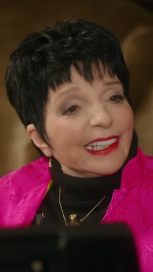 Robin Roberts Instagram - Ladies and gentlemen...EGOT winner Liza Minnelli! Enjoyed sitting down with Liza and her dear friend and renowned pianist Michael Feinstein in Los Angeles to discuss her life and career ahead of the release of her new memoir “Kids, Wait Till You Hear This!”...available now.