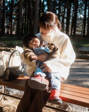 Roh Jeong-eui Instagram - #우주를줄게 를 많이 사랑해주셔서 감사합니다💘
우주와 우주네를 사랑해주셔서 감사합니다
우주를 만날 수 있어서, 우주이모일 수 있어서, 현진이가 될 수 있어서 행복했던 시간들이었습니다🥹
모두 사랑으로 가득한 날들로 가득하시길 바랍니다✨
감사했습니다! 사랑합니다 !
팀우주사랑하고 ♥️
현진팀도 현진이 만들어주느라 고생했어요♥️
안녕! 
우주를 줄게✨