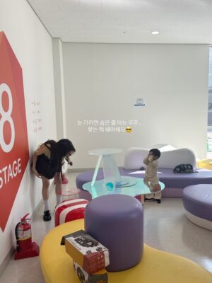 Roh Jeong-eui Instagram - 우주와 함께하는 우당탕탕 현진일기 1 
#우주를줄게