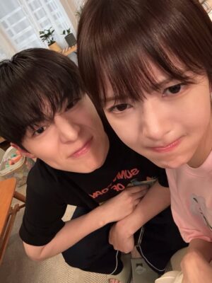 Roh Jeong-eui Instagram - #우주를줄게 오늘 밤 10시 40분 tvN에서 첫 방송 🚀
우리사랑둥이 우주보러 오세요☺️