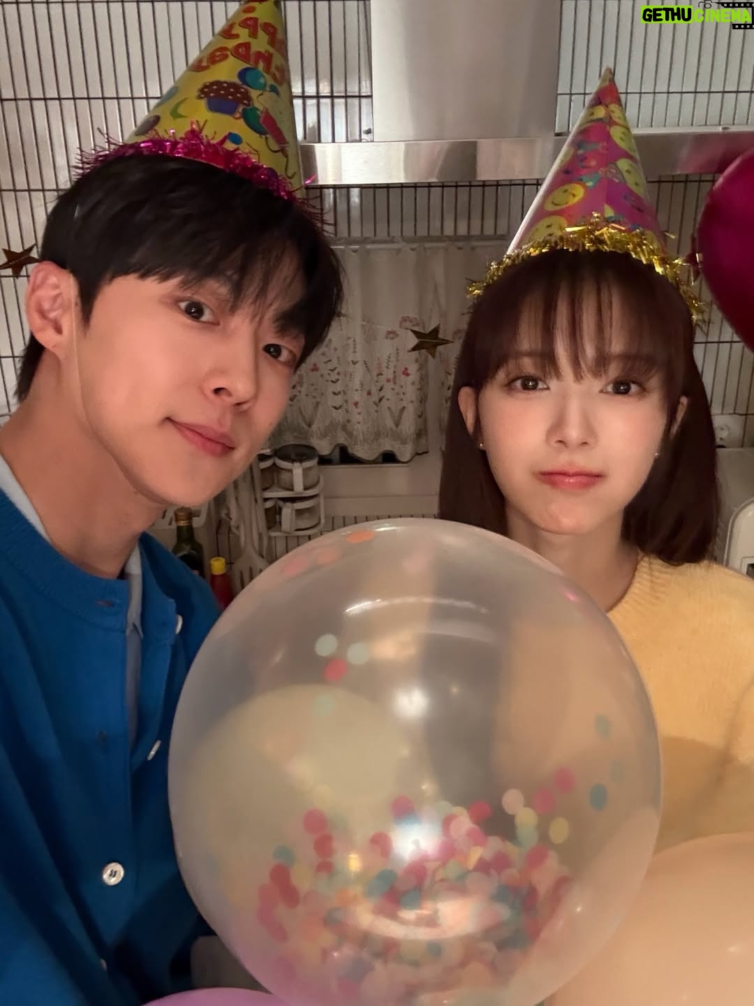 Roh Jeong-eui - 1.7 Million Likes - #우주를줄게 오늘 밤 10시 40분 tvN에서 첫 방송 🚀
우리사랑둥이 우주보러 오세요☺️