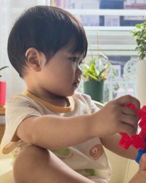 Roh Jeong-eui Instagram - #우주를줄게 를 많이 사랑해주셔서 감사합니다💘
우주와 우주네를 사랑해주셔서 감사합니다
우주를 만날 수 있어서, 우주이모일 수 있어서, 현진이가 될 수 있어서 행복했던 시간들이었습니다🥹
모두 사랑으로 가득한 날들로 가득하시길 바랍니다✨
감사했습니다! 사랑합니다 !
팀우주사랑하고 ♥️
현진팀도 현진이 만들어주느라 고생했어요♥️
안녕! 
우주를 줄게✨