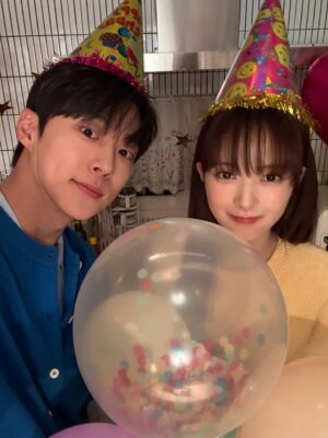 Roh Jeong-eui Instagram - #우주를줄게 오늘 밤 10시 40분 tvN에서 첫 방송 🚀
우리사랑둥이 우주보러 오세요☺️