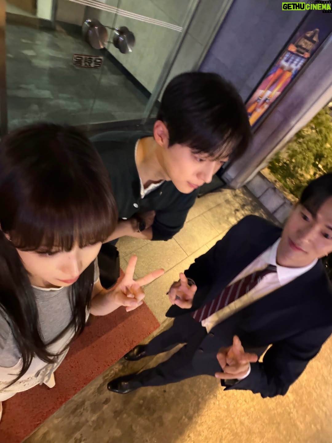 Roh Jeong-eui - 529.1K Likes - 우당탕탕 현진일기3 
#우주를줄게
