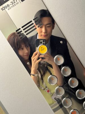 Roh Jeong-eui Instagram - 우당탕탕 현진일기3 
#우주를줄게