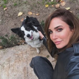 Rojda Demirer Instagram - Selfie deyince de bizš #mango #doby š š güzel kızlarım benimmā¤ļøā¤ļø