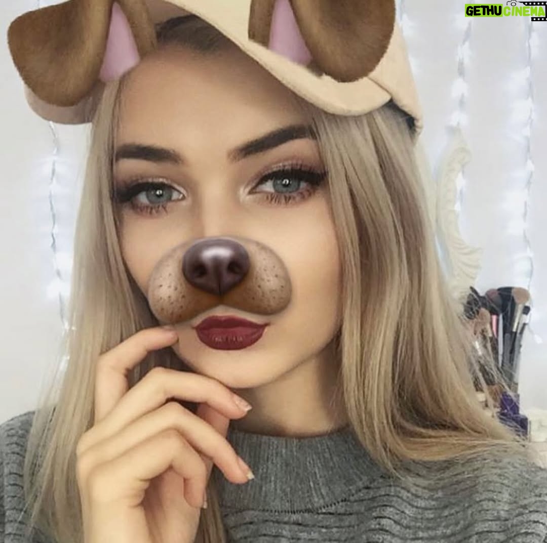 Roksana Janiszewska - 12.5K Likes - 2016 called… 📞 I won’t lie 2016 was a bit of a slay if I say so myself, you had to be there. 😌