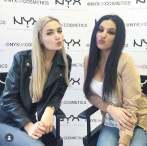 Roksana Janiszewska Instagram - 2016 called… 📞 I won’t lie 2016 was a bit of a slay if I say so myself, you had to be there. 😌