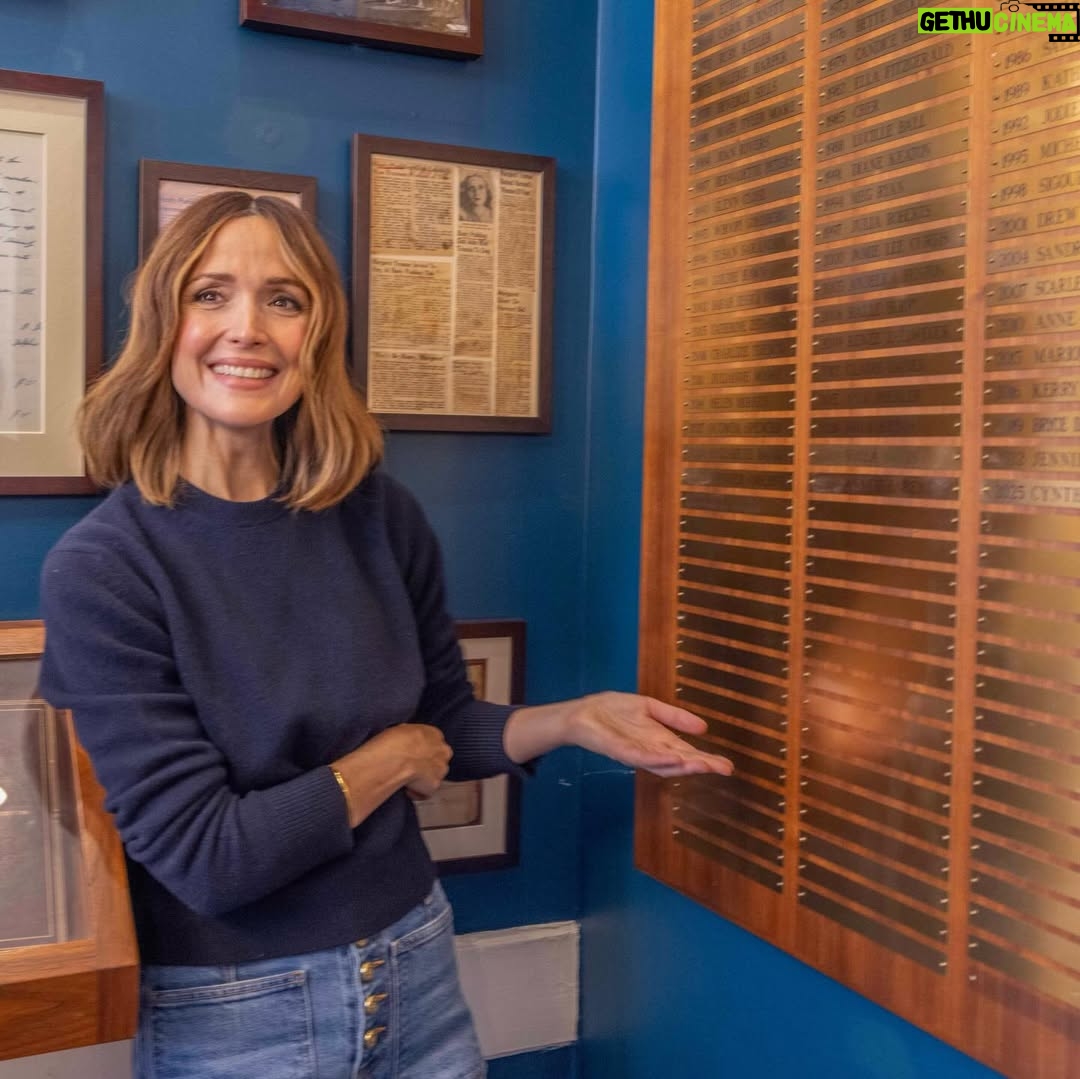 Rose Byrne - 26.7K Likes - no fun at all 🎊 @thehastypudding 🥳

@anariz1 💝 @dawsonhiegert 🩷