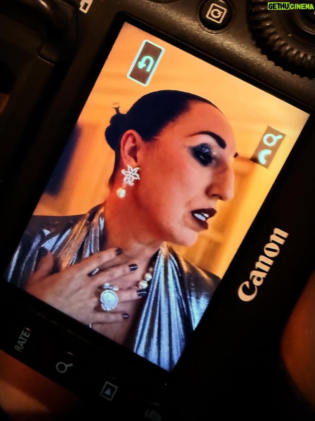 Rossy de Palma - 15.3K Likes - Gràcies @academiadecine  #Goyas2026 🙌🏽 ha estat un Plaer Celebrar vuestro 40🎂 Moltes Felicitats Visca el Cinema 🎬 el Arte i la Solidaritat 🫂
Merci de Tot Cor als Meus Estimats Cómplices 🫶🏽
💍 @tousjewelry
👗@sybillaofficial 
🪭@olivierbernoux
 💅🏼@tachabeauty
 💄@kleykafe
👠@ysl 
🧔🏻 @__lasmarquesas 
👩🏻‍💼@koneproducciones 
🏨@majestichotel
👥@dypcomunicacion 
📺@rtve 
🙏🏽a mi @pipiquer 
por el clavito de @vestopazzo 

#lavieenrossy