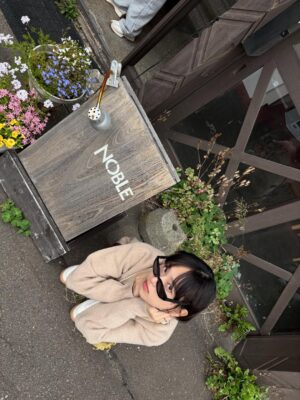 Ryu Hye-young Instagram - 바다건너 바퀴달린집🚌⛴️💚🩵 #tvn #바다건너바퀴달린집