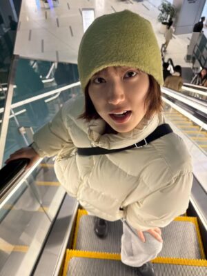 Ryu Hye-young Instagram - あのね、東京もめちゃ寒いよ❄️🥶 でもともだちがだいすき!!!!!!!!!!👼🏻🙋🏻‍♀️🙋🙋🏻‍♀️