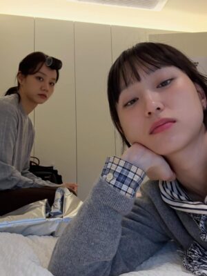 Ryu Hye-young Instagram - 2025 모음 2 #행복 #2026도열일 #여러분항상감사해요 #에너지받아가세요
