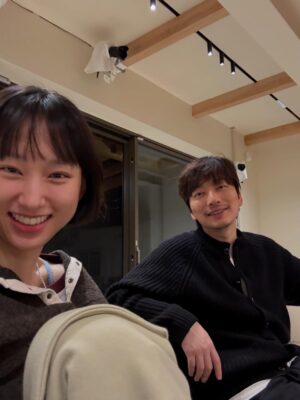 Ryu Hye-young Instagram - 2025 모음 2 #행복 #2026도열일 #여러분항상감사해요 #에너지받아가세요