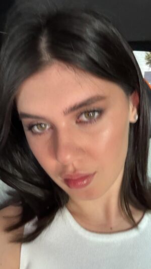 Sabina Mustayeva Instagram - ♥️🤭
@polene_paris