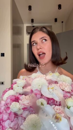 Sabina Mustayeva Instagram - 💗today, is my birthday✨