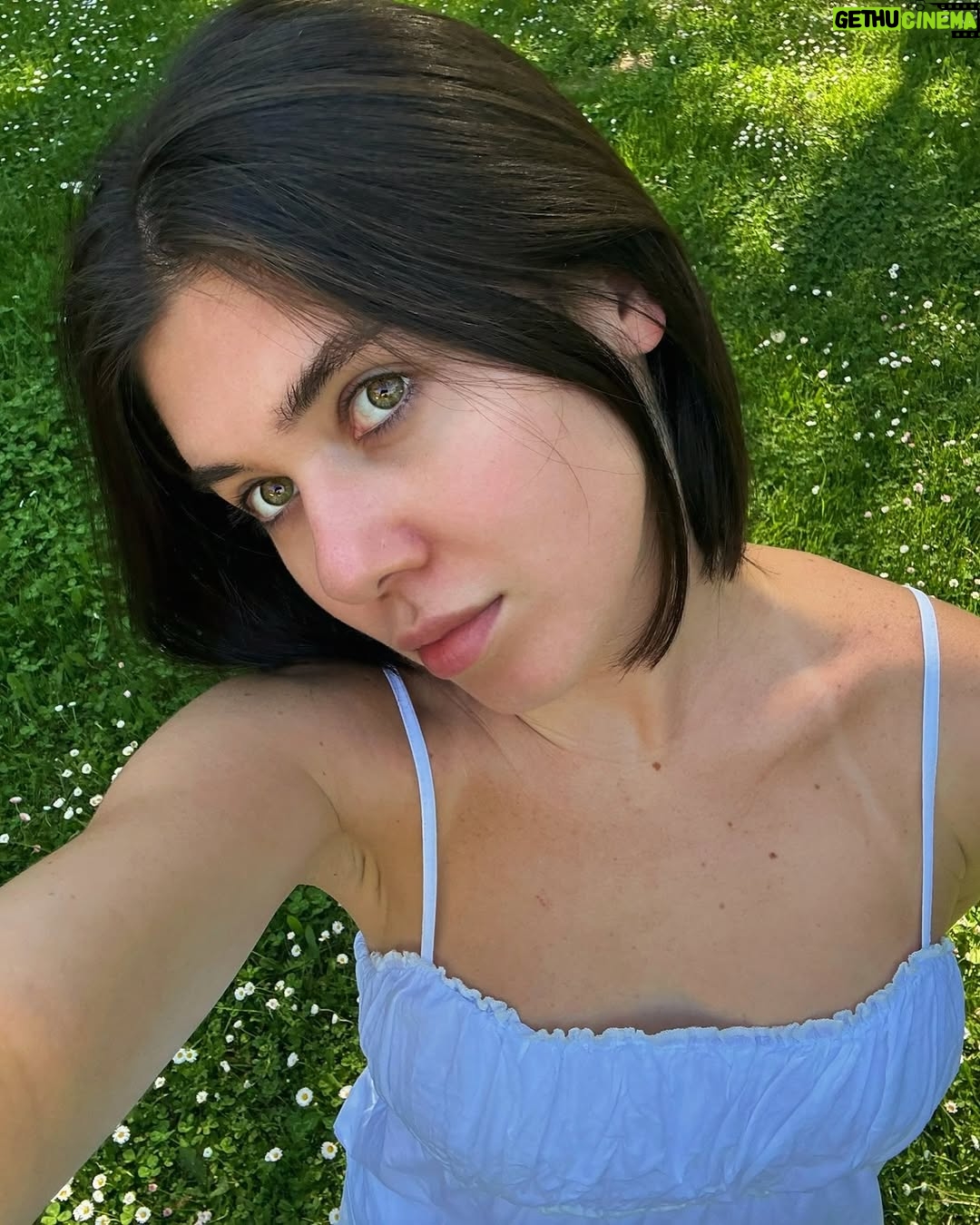 Sabina Mustayeva - 2K Likes - Natural🍀