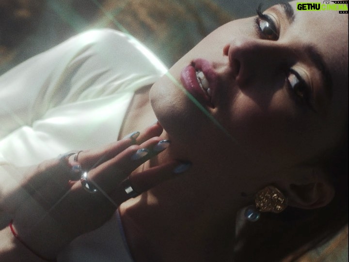 Sabina Mustayeva - 5.3K Likes - ДОЛГОЖДАННЫЙ КЛИП!!!

SABINA MUSTAEVA x ATO WOODY-PLAY🐍
 My friend🤍 @longlivethewoods 
Prod: @crvzyhorse 

LINK IN BIO 

Director - Maxim Nam @maximumcharisma 
Producer - Lydia Eguy (@dusyevich), Anvar Abduhalilov (@hellovesna)
DoP Javohir Xolmuradov (@javoh_dx)
Crane Operator - Sadriddin Shahobiddinov (@sadriddin_shahobiddinov)
Production Designer - Akmal Saidov (@akmal_uzfilm)
Makeup and hair stylist - Asya Osipyanc (@shahmaran_a)
Costume Designer - Laylo Zakirova (@lylsguide)
Backstage - Timur Tashpulatov (@theofftim)
Editor - Vahob Norbutaev (@vakhamontazh)
Color Grading - Daniyar Mussin (@dan.colorist)
CGI - Abdulaziz Xomidjonov (@lazizcg)
Vfx - Maxim Nam
Art Titles - Gevorg Grigoryan
Sound Design - Akbar Yusupov (@ugun.aki)
Rental House - ShB Studio (@shb_rent), MMM stidio (@megamaxmedia), Focus media (@focusmedia.uz)
LED Walls - Pro Lighting Media (@prolightingmedia)
Models - Umida Sultanova - (@umchest), Lydia Eguy (@dusyevich)
Dog - (@richmond_doberman)