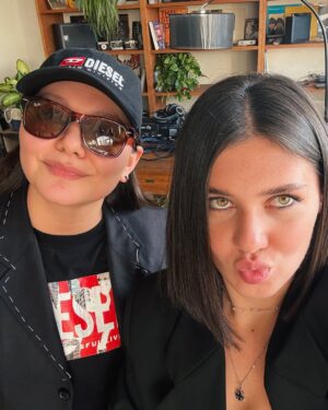 Sabina Mustayeva Instagram - Casual Thursday š¦