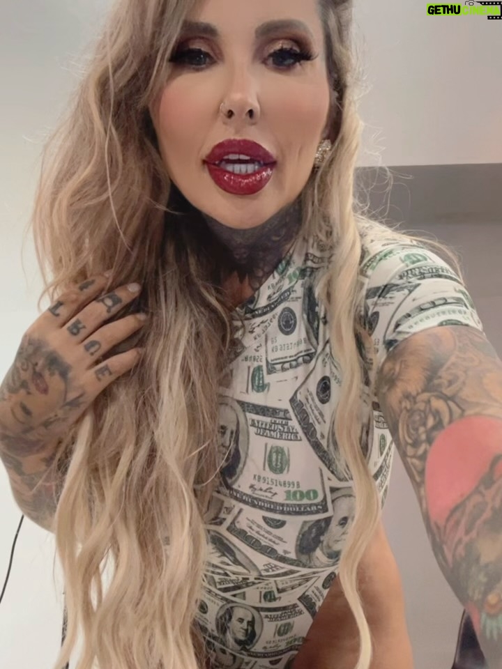 Sabrina Boing Boing - 794 Likes - Oi gente ! Tudo bem com vcs ? 

Eu fiz essas fotos faz 2 semanas  e gravei uns vídeos nos bastidores , esqueci de postar ! 
Mas nunca é tarde para agradecer as pessoas por seu tempo , cuidado , trabalho e eficiência !
Sou muito grata pois durante toda minha vida sempre tive “anjos” que me ajudam a chegar em resultados esperados ou até melhores que imaginei !
Profissionais que indico com toda certeza ! 

@dr.renatolazarini 
@drwanderleyamorim 
@rafaelceitanunes 
@drjuliovedovato 
@caducrevelario  @institutolentes 
@nelson.miranda.fotografo 
@drikappel 

#sabrinaboungboing #news #photos #videos #model