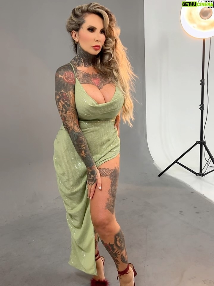 Sabrina Boing Boing - 794 Likes - Oi gente ! Tudo bem com vcs ? 

Eu fiz essas fotos faz 2 semanas  e gravei uns vídeos nos bastidores , esqueci de postar ! 
Mas nunca é tarde para agradecer as pessoas por seu tempo , cuidado , trabalho e eficiência !
Sou muito grata pois durante toda minha vida sempre tive “anjos” que me ajudam a chegar em resultados esperados ou até melhores que imaginei !
Profissionais que indico com toda certeza ! 

@dr.renatolazarini 
@drwanderleyamorim 
@rafaelceitanunes 
@drjuliovedovato 
@caducrevelario  @institutolentes 
@nelson.miranda.fotografo 
@drikappel 

#sabrinaboungboing #news #photos #videos #model